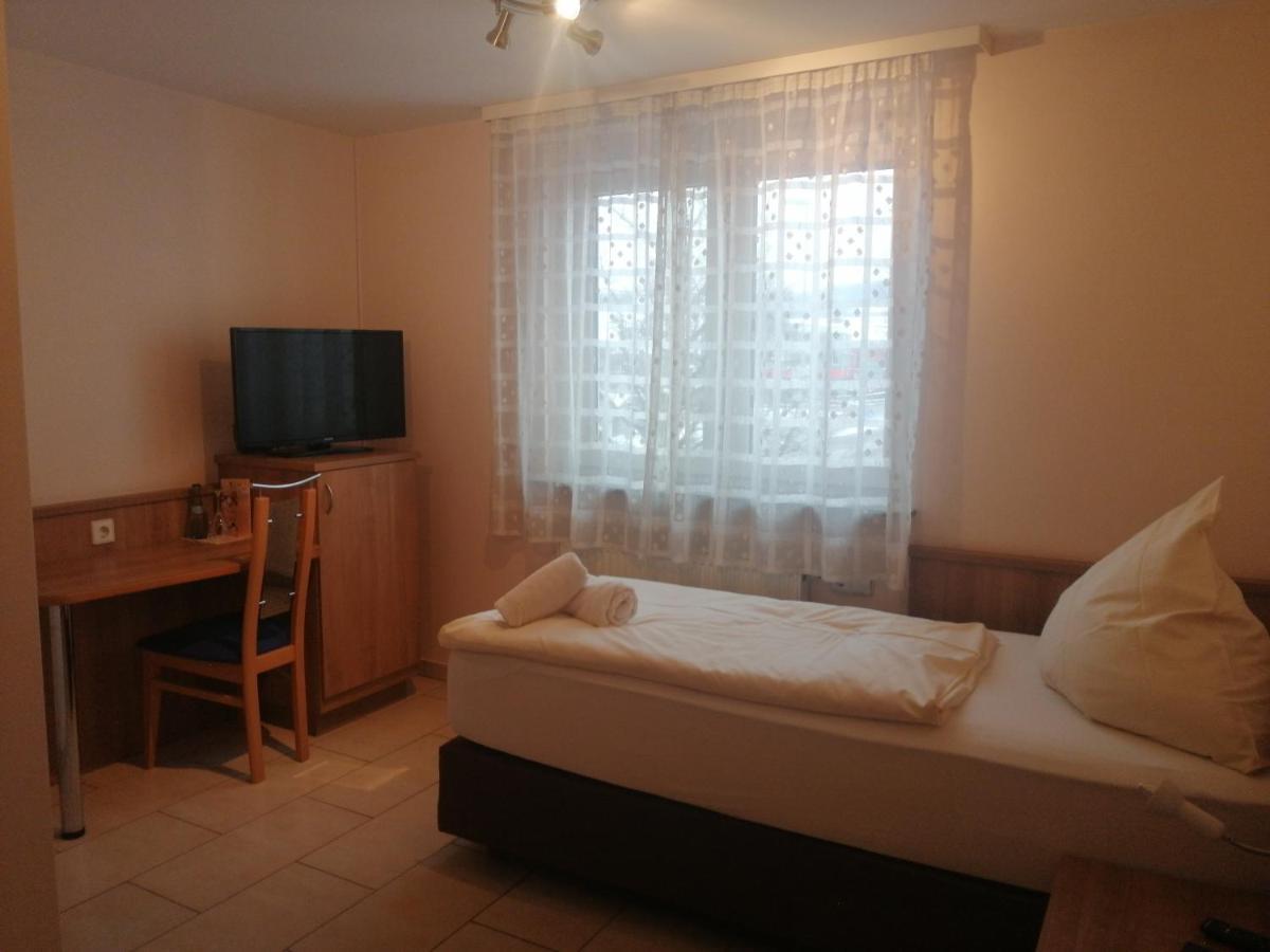 Hotel-restaurant Zum Baeumle 2* Süßen
